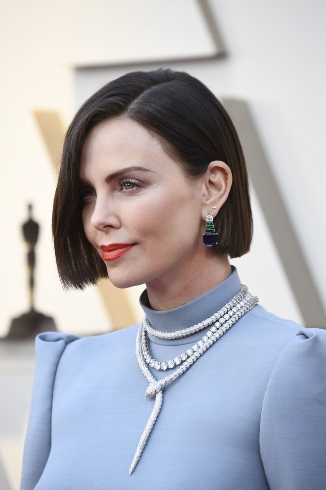 100 модных стрижек женских