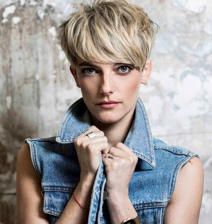 100 модных стрижек женских